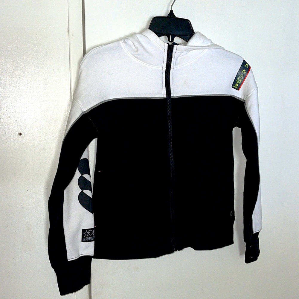 BRAND NEW XERSION ZIP FRONT HOODIE